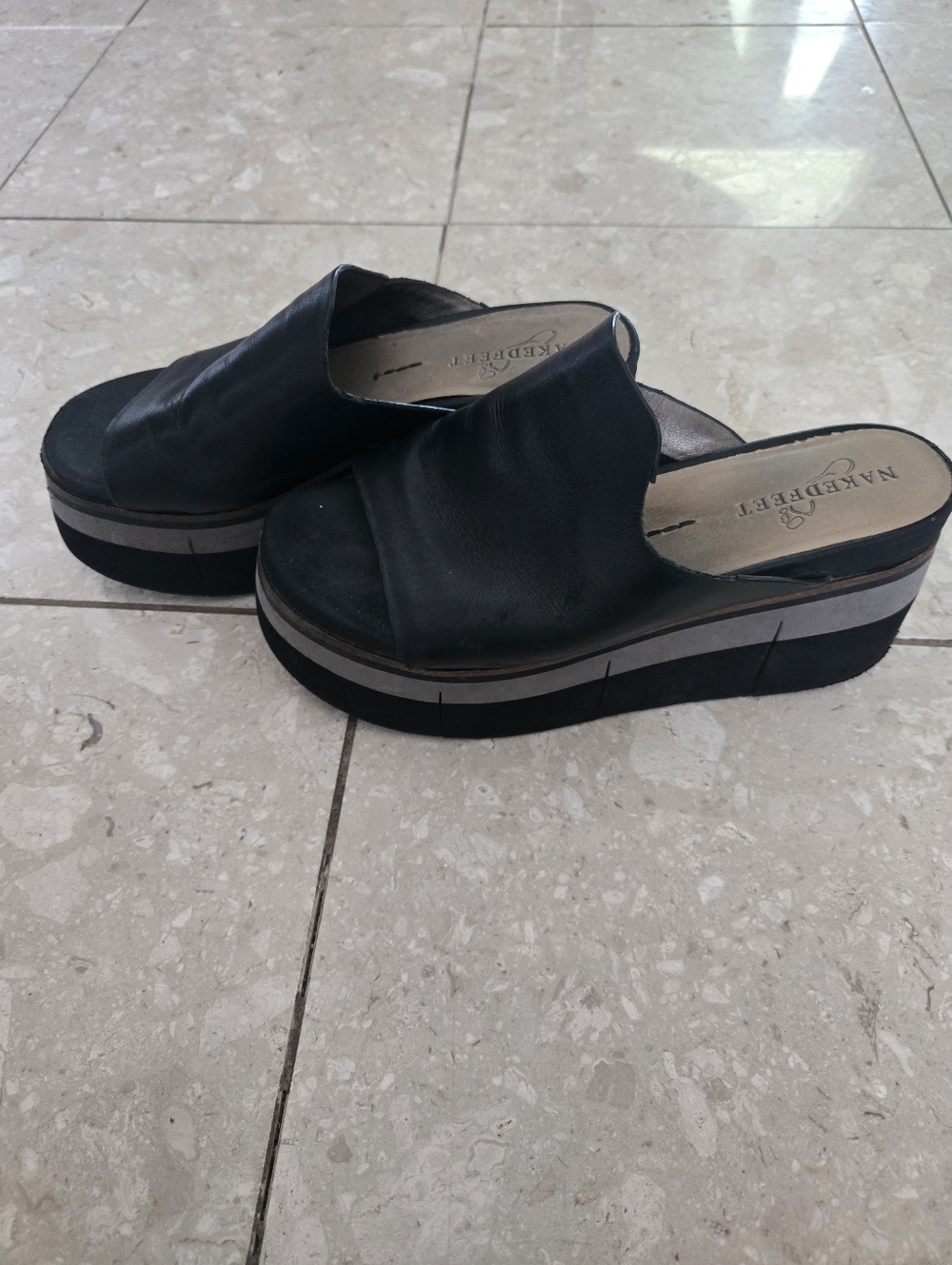 Naked Feet Black Leather Platform Sandals Sz 6